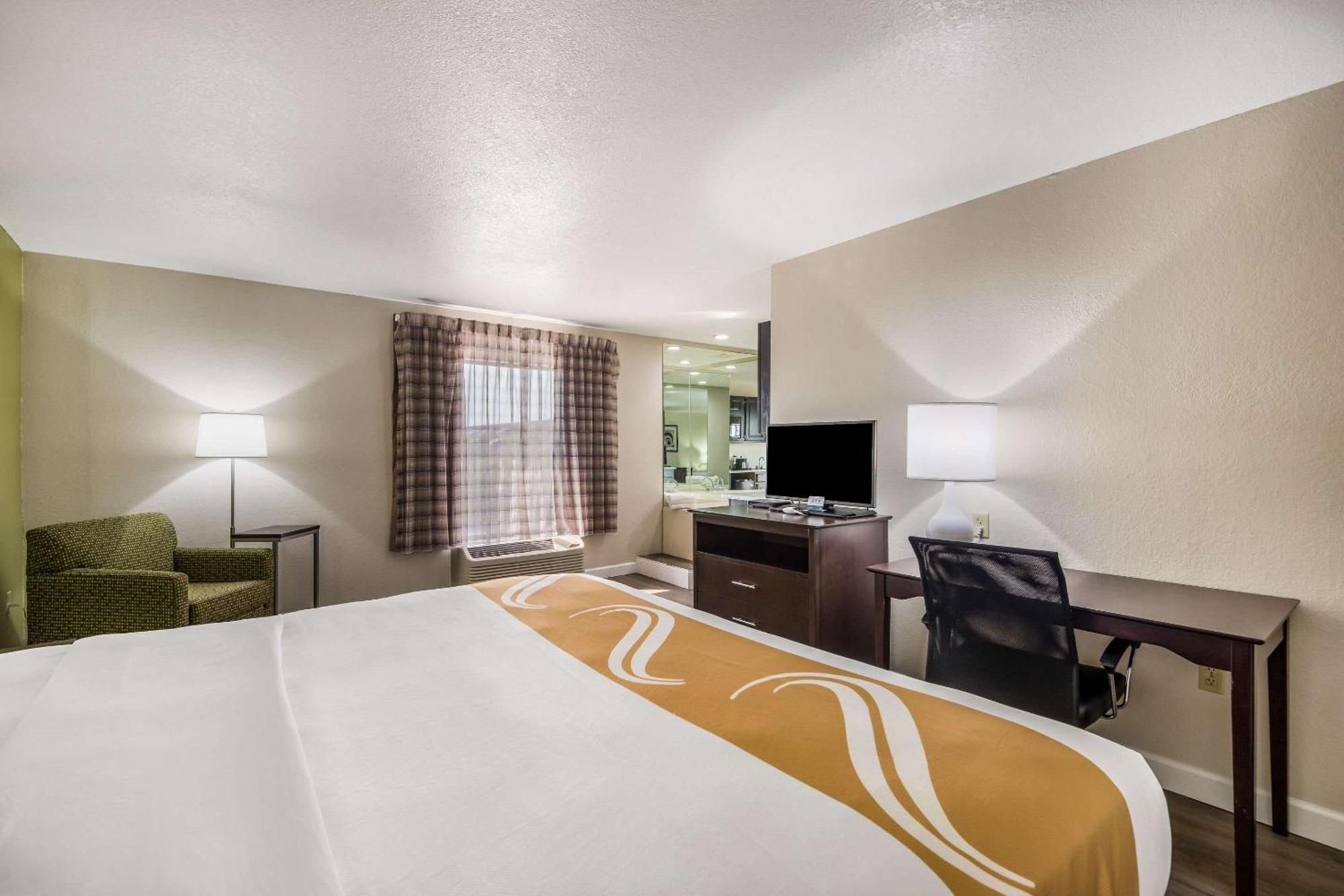 Quality & - Downtown Hotel Quincy