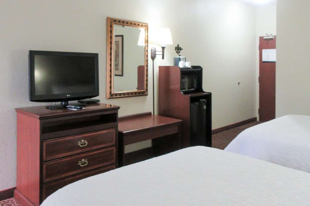 Hotel Quality & - Downtown Quincy